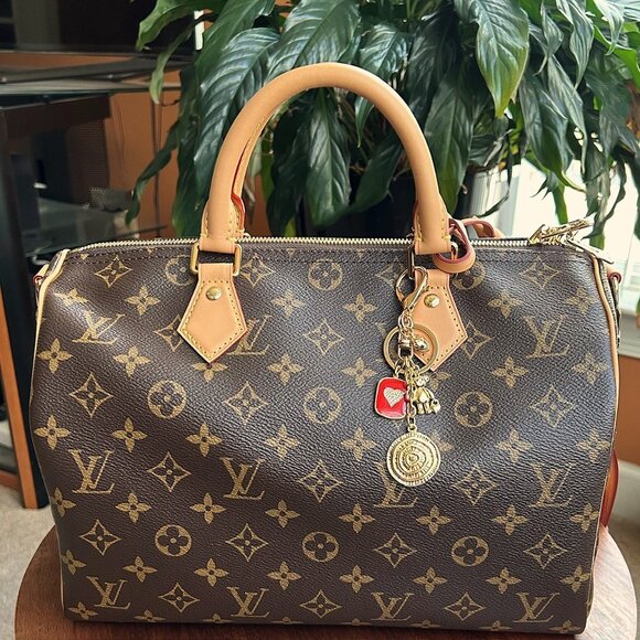 SPIRAL HEART Bag Charm 💕 - Picture 5 of 9